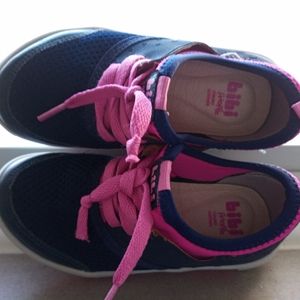 Girl running shoes